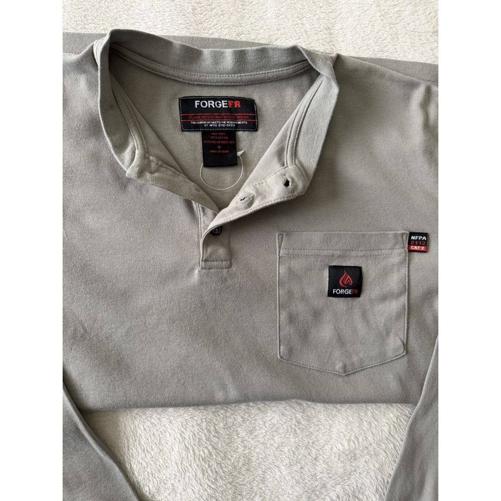 Forge FR Work Shirt Mens Long Sleeve Henley FR MFRHNLY-004 CAT2 Sz M - NWOT